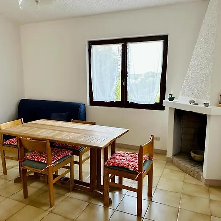 Holiday home I Bilocali Di Via Ginestre,