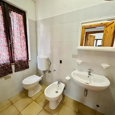 Holiday home I Bilocali Di Via Ginestre, *