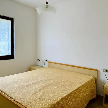 Holiday home I Bilocali Di Via Ginestre, *