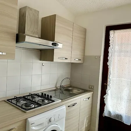 Holiday home I Bilocali Di Via Ginestre, *
