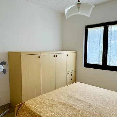 I Bilocali Di Via Ginestre, Holiday home *