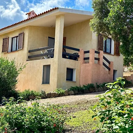 Holiday home I Bilocali Di Via Ginestre, *