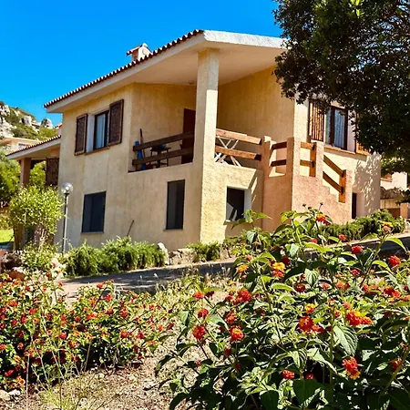 I Bilocali Di Via Ginestre, Holiday home *