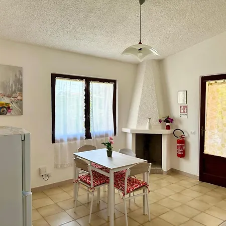 Holiday home I Bilocali Di Via Ginestre, *