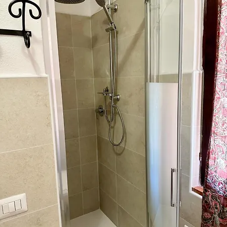 I Bilocali Di Via Ginestre, Holiday home *