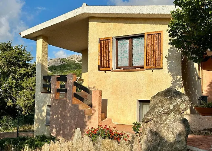 Nyaraló I Bilocali Di Via Ginestre, Rena Majore