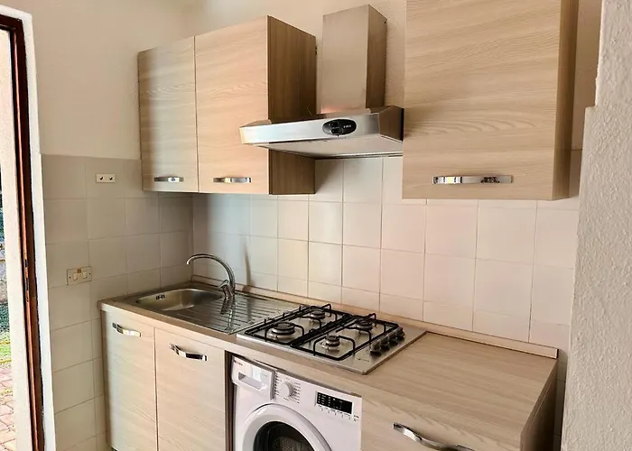 Nyaraló I Bilocali Di Via Ginestre, Rena Majore