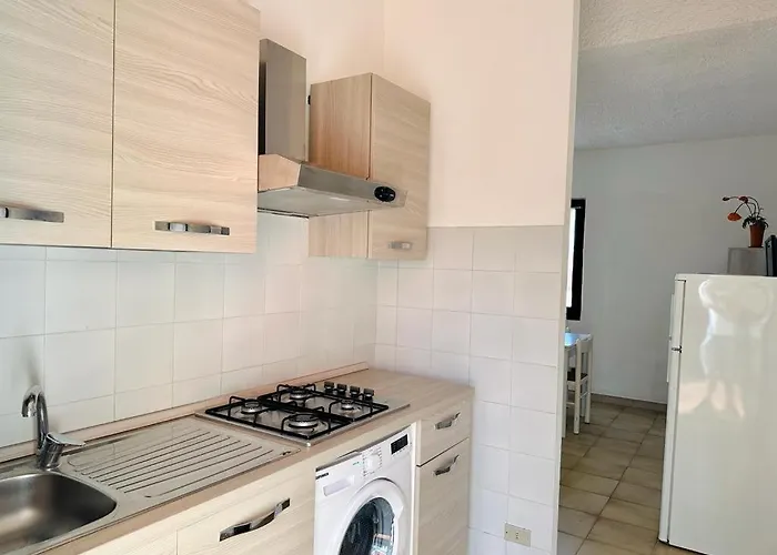 I Bilocali Di Via Ginestre, Nyaraló