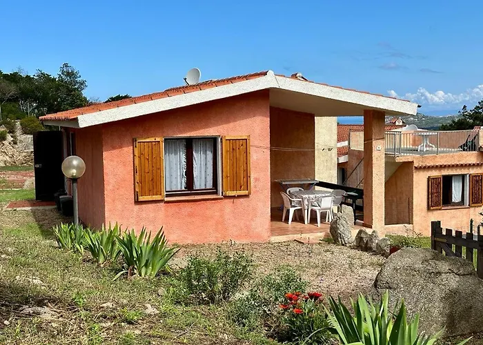 I Bilocali Di Via Ginestre, Nyaraló *