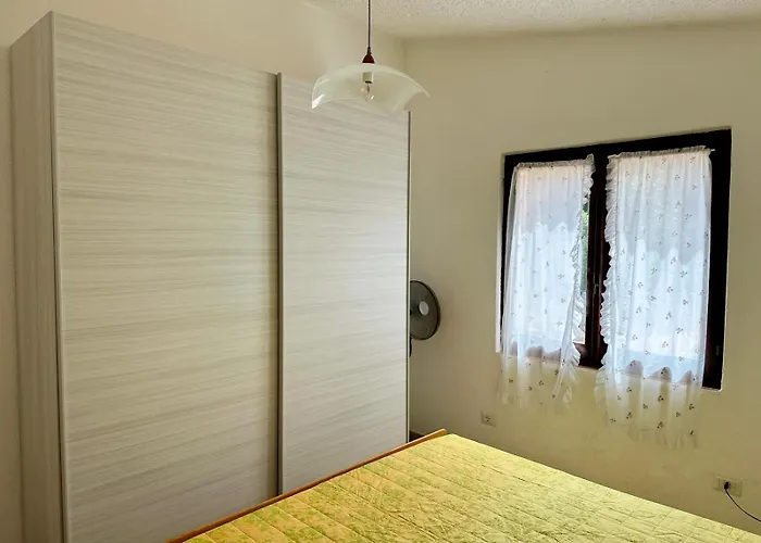 I Bilocali Di Via Ginestre, * Rena Majore