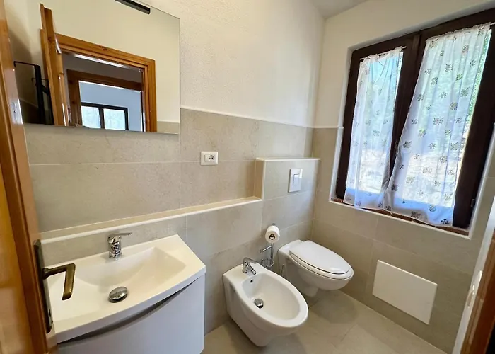 I Bilocali Di Via Ginestre, Rena Majore