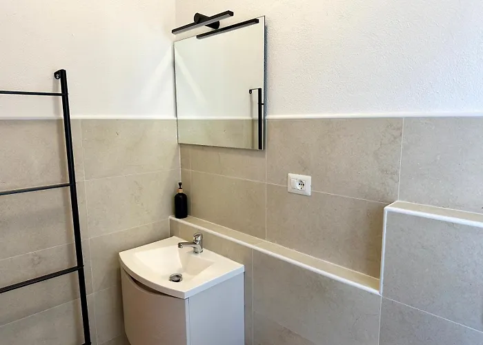 Vakantiehuis I Bilocali Di Via Ginestre, Rena Majore